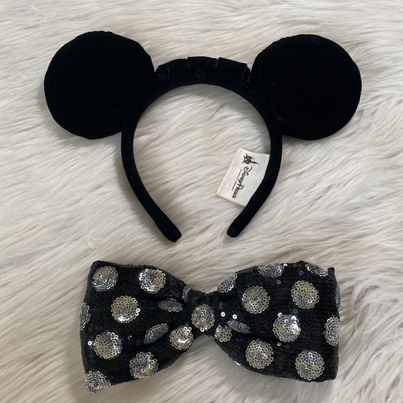 🍓[ Disney Parks ] Discontinued Minnie Mouse Ears with Removable Bow - Picture 3 of 10